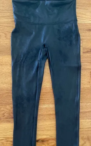 SPANX Faux Leather Leggings Women’s Black Sz Medium High Rise Shaping Pants NWOT thumbnail 1