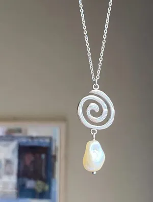 Handmade stainless steel spiral swirl uzumaki & pearl necklace🌀 thumbnail 2
