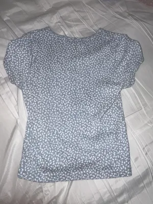 Brandy Melville Blue Floral Tee Shirt thumbnail 2