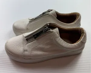 Frye Lena Zip‎ model Front Zip White Pebbled Leather Sneakers 3471320-WHT 8M thumbnail 1