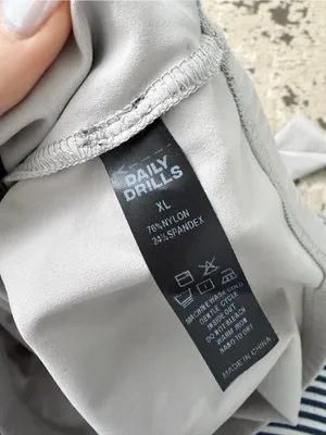 Daily Drills Go! Cropped Long Sleeve Top Size XL in Light Grey thumbnail 3