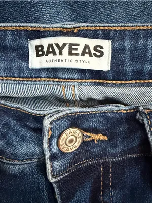 BAYEAS Authentic Style Mid-Rise Wide-Leg Denim Jeans thumbnail 3