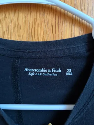 Abercrombie & fitch graphic tee black thumbnail 2