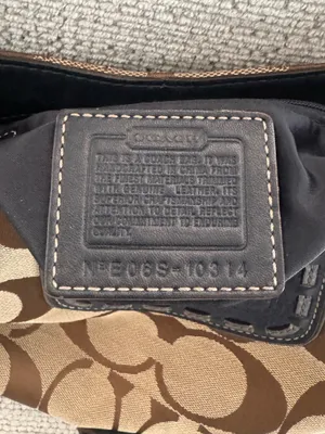 Vintage Coach Hamptons Blue Leather & Jacquard Signature Studded Hobo Shoulder bag. thumbnail 4