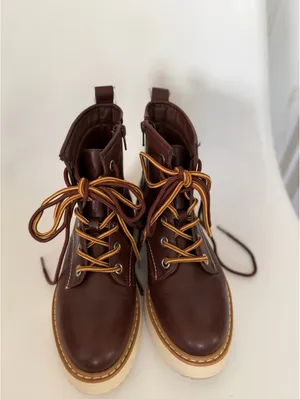 Brown lace up ankle boots thumbnail 4