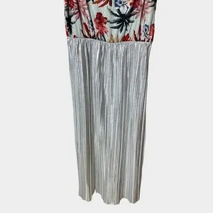 Zara Trafaluc Tropical Floral Silver Metallic Pleated Midi Dress Medium‎ Summer thumbnail 6
