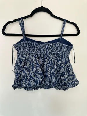 Zara Blue and White Floral Eyelet Cami Bubble Hem Crop Top Size M thumbnail 4