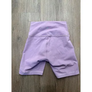 Lululemon Wunder Train High-Rise Short 5.5" size 2 Flaw‎ thumbnail 2