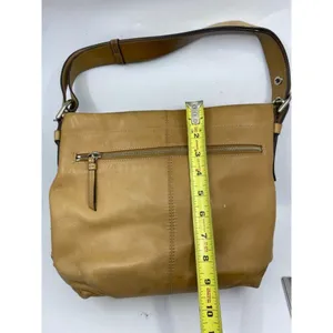 COACH Medium/ Large Leather Tan Shoulder Bag thumbnail 4