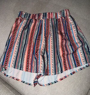 Fun pattern shorts Multiple Size XS thumbnail 1