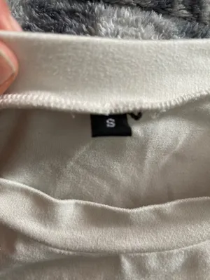 Shein T-Shirt Cropped thumbnail 2
