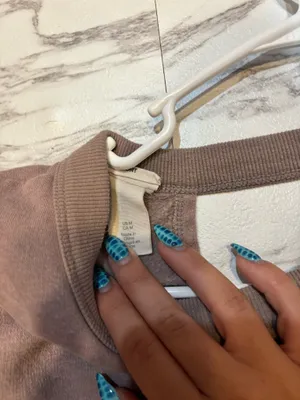 H&M open back crewneck thumbnail 3