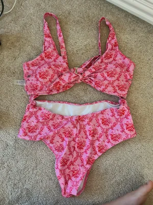 One Piece Swimsuit with cutout Pink Size XL thumbnail 1