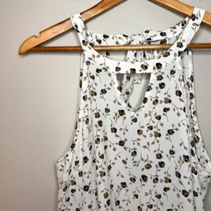 Altar'd State Floral Tiered Tie Back‎ Tank Size Medium thumbnail 2
