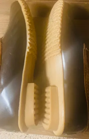 G.H. Bass Chelsea Woman Leather and Rubber Waterproof Duck Boots Sz 9 thumbnail 4