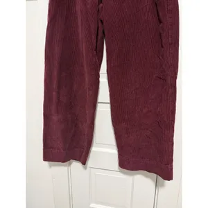 Old Navy Women Burgundy Corduroy High Waisted Wide Leg Pants Maroon Pants 10 thumbnail 11