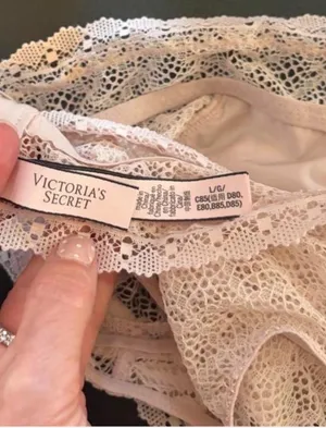 Victoria’s Secret Bralette thumbnail 6