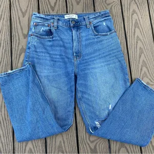 Abercrombie & Fitch the ankle straight ultra high rise size 8 short medium wash thumbnail 4