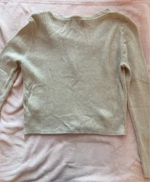 Old Navy Cream Sweater thumbnail 2