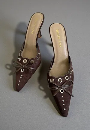 WHITE FOX Brown Faux Suede Bow Mules Heels Size 9 NEW NWOB thumbnail 1