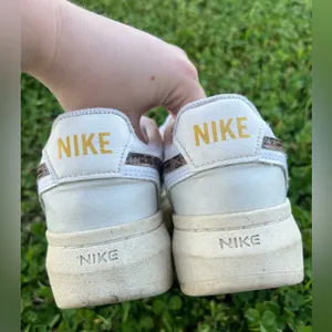 Nike Women's Court Vision Alta 'White/Leopard' Print Platform Sneakers Size 7.5 thumbnail 4