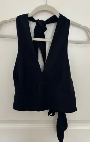 Black Abercrombie Halter Top Crop thumbnail 1