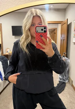 Lululemon Top Black thumbnail 1