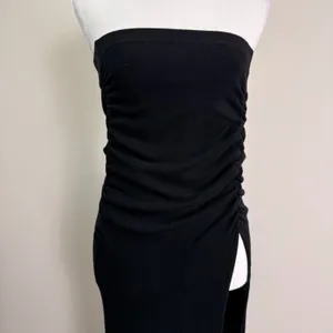 Free People Black Strapless Ruched Side Slit Maxi Blouse Medium OB1438914 thumbnail 3
