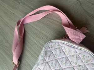 Francesca‘s boutique cross over bag!!🌷💗🫰 thumbnail 2
