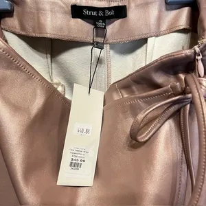Strut & Bolt‎ Faux Leather Wrap Mini Skort Women's Small Pink Tie Waist thumbnail 3