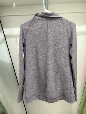 Lululemon gray heather wrap jacket in size 4 come with Lulu bag #athletic #activewear thumbnail 2