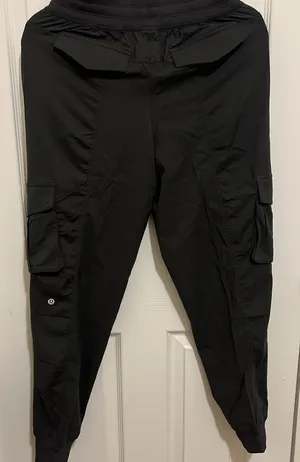 Lululemon Dance Studio Relaxed Fit MR Cargo Jogger thumbnail 3