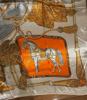 VINTAGE Equestrian ivory/ORANGE Horses&Tassels Print silky Scarf 35’/35’ thumbnail 3