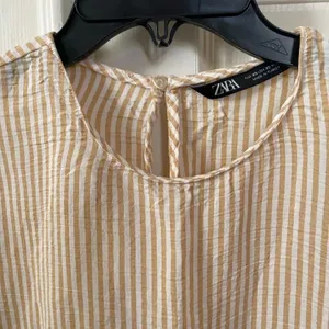 Zara yellow and white striped short sleeve crop top thumbnail 14