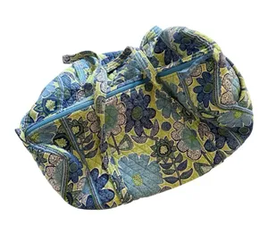 Vera Bradley XL Duffel Travel Bag Retired Daisy Doodle Print Blue Green Flowers thumbnail 1