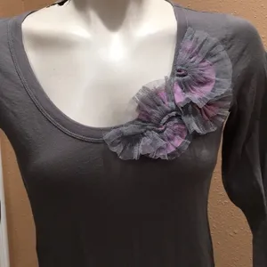 Banana Republic long sleeve tee thumbnail 2