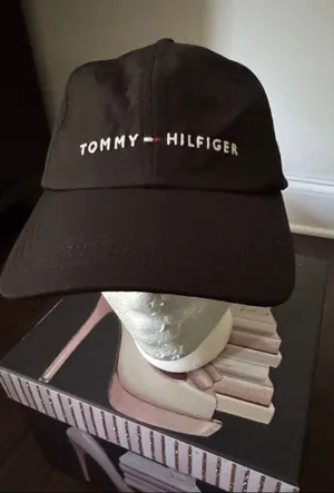 Tommy Hilfiger Black Embroidered Logo Baseball Cap thumbnail 1