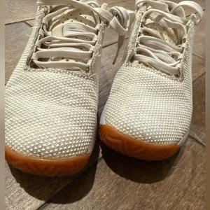 NOBULL White and Brown Athletic Shoes with Minimalist Design Size 6.5W/5M‎ thumbnail 9