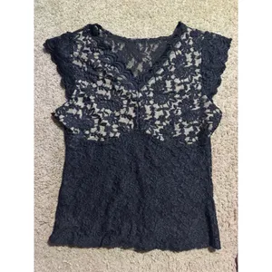 Black Floral Lace V-Neck‎ Cap Sleeve Top Sheer Scalloped Blouse thumbnail 2