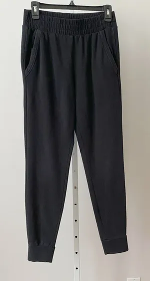 Alo Yoga XS Black Unwind Jogger Sweatpants High Waisted Pockets‎ Loungewear thumbnail 1