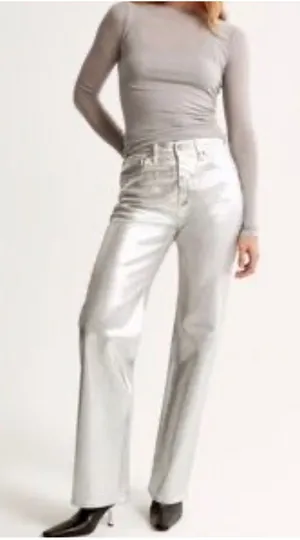Abercrombie & Fitch Metallic Silver 90s‎ High Rise Straight Leg Coated jeans 14R thumbnail 1