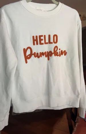 Sweater Mia & Tess Hallmark Halloween thumbnail 1