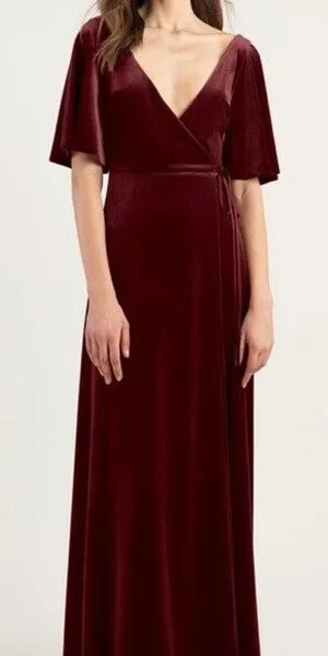 NWT Jenny Yoo Marin Velvet Flutter Sleeve Gown Women's Burgundy Size 12 thumbnail 1