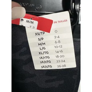 Spanx Crop Leggings Women's Medium Black Gray Camo Look At Me Now Seamless NEW thumbnail 3