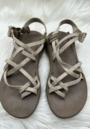 Chacos Tan Sandals Women 8 thumbnail 1
