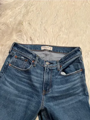 Abercrombie & Fitch Womenm Size 26/2 Long The 90's Straight Mid Rise Jean Medium thumbnail 4