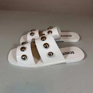 Schutz Lizzie Slide Sandals Womens 6 White Two Band Jelly Design Silver Studs thumbnail 3