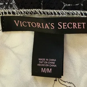 Victoria's Secret 2013 White Satin Black Lace Tie Front Babydoll Slip Medium thumbnail 3