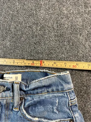 Abercrombie & Fitch The Mom Short High Rise Raw Hem Size 24/00 3" Inseam thumbnail 7