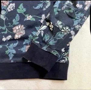 H&M Floral Print Crewneck Sweatshirt Sz M thumbnail 3